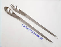 Georg Jensen, salaattiottimet,Design:Arne Jacobsen, pituus n. 32 cm, 1 setti, 55� /setti, ( Tuote nro 210AT )
