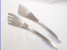 Ruostumatonta ter�st� Design Salaattiottimet,pituus n. 31,8 cm, 1 setti, 38�/ setti,( Tuote nro 368AT )