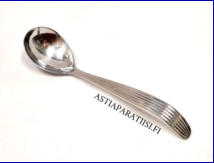 HACKMAN, Sorsakoski,Scandia hillolusikka, Design:Kaj Franck,Ruostumatonta ter�st�,Suunniteltu vuonna 1960, pituus n. 14,2 cm, 1kpl,35�/kpl,( Tuote nro 383AT )