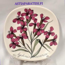 ARABIA,Sein�lautanen " M�kitervakko " lychnis viscaria, Botanica,Design:Esteri Tomula,Valmistettu 1986-87-luku,Korkeus n. 12 cm, leveys n. 12 cm,1 kpl,68 � /kpl ( Tuote nro / Item #121E )