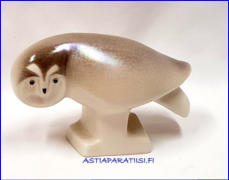 ARABIA,figuuri pieni P�ll� WWF-sarja,Design: Lillemor Mannerheim-Klingspor.1980-luku,Leveys n.20 cm ja korkeus n. 12,5 cm 1 kpl,178�/kpl ( Tuote nro / Item #105Z )