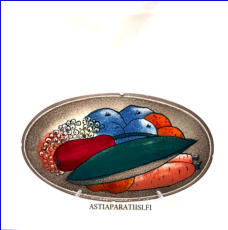 ARABIA, Sein�laatta " Hedelmi� ", Design:Helj� Liukko-Sundstr�m, Valmistettu 1988,Korkeus n. 16,3 cm, leveys n. 27,5 cm 85�( Tuote nro / Item #165HL )