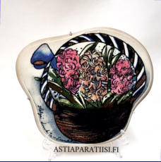 ARABIA, Sein�laatta "  Hyasinttikori ", Design:Helj� Liukko-Sundstr�m, Valmistettu 1990,Korkeus n. 17,5 cm, leveys n. 20 cm 60 �( Tuote nro / Item #174HL )