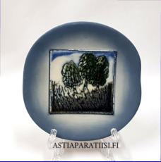 ARABIA, Sein�lautanen "Frankfurt International spring fair 1984",Design:Helj� Liukko-Sundstr�m,Korkeus n. 11,5 cm, leveys n. 11,5 cm 0kpl,( Tuote nro / Item #271HL )