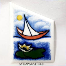 ARABIA, Posliini rintakoru " Matkalla " ,Design:Helj� Liukko-Sundstr�m, Valmistettu 1990-luvulta,Korkeus n. 6,3 cm, leveys n. 4,5 cm 25 � ( Tuote nro / Item #315HL )