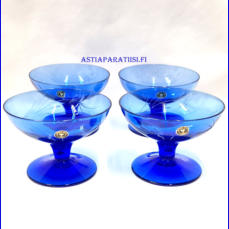 HUMPPILA LASI ,koboltinsininen jalallinen J�lkiruokamalja,Valmistettu vuosina 1955,halkaisija n. 10,4 cm, Korkeus n.7,8 cm , 4 kpl. 25�/kpl  ( Tuote nro / Item #108LJ )