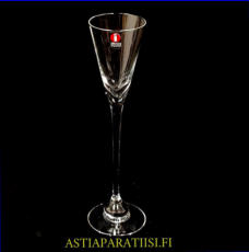 IITTALA / NUUTAJ�RVI, Aurora snapsilasi, Design:Heikki Orvola , Tuotannossa 1973-2011,Korkeus n.18,2 cm, halkaisija n.4,5 cm, 13 kpl,20� /kpl  ( Tuote nro / Item #104J )