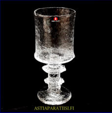 IITTALA,Festivo 2 solmua Juhlalasi, Senaattori olutlasi ,Design:Timo Sarpaneva,sign.T.S , valmistettu 1968-1981-luku,Korkeus n.20 cm, halkaisija n.8,5 cm, 11 kpl,38� /kpl ( Tuote nro / Item #116J )