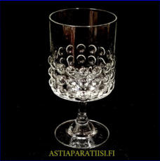 RIIHIM�EN LASI, Grappo Punaviinilasi,Design: Nanny Still,Korkeus n.12,5 cm, halkaisija n.6 cm, 11 kpl,33� /kpl ( Tuote nro / Item #121J )
