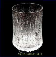 IITTALA,  Ultima Thule olutlasi 38 cl,Design:Tapio Wirkkala,Tuotannossa: 1968- ,Korkeus n.12,5 cm, halkaisija n.8 cm, 2 kpl,20�/kpl ( Tuote nro / Item #149J )