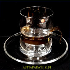 IITTALA, "Paula"  Irlantilainen kahvilasi / kahvikuppi ja asetti , kullattu pidike,Design:Jorma Vennola,Tuotannossa 1978-89,Korkeus n.8,5 cm ,halkaisija n. 6,5 cm,1 kpl,28 � / kpl.( Tuote nro / Item #290J )