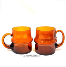 HUMPPILA LASI,  Talonpoika kolpakko / oluttuoppi, "Humppilan puhaltajat" Tuotannossa: 1972-1987,Korkeus n.11,1 cm , Halkaisija n.9 cm, 2 kpl,32 �/kpl.( Tuote nro / Item #484J )