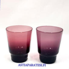 IITTALA,Snapsilasi I-106, Design:Timo Sarpaneva,Tuotannossa 1956-1966,Korkeus n.5,7 cm , Halkaisija n.4,4 cm, 2 kpl,15�/ kpl. ( Tuote nro / Item #500J )