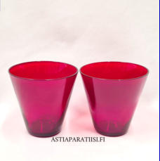 NUUTAJ�RVI,V�rillinen juomalasi Kartio rubiininpunainen,Design: Kaj Franck.1950-luvulta,Korkeus n.8 cm, halkaisija n.8 cm, 1 kpl,42� /kpl ( Tuote nro / Item #551J )