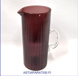 IITTALA,Lasikaadin mehukannu  2465, lila v�ri, Design:Tapio Wirkkala,Korkeus,n. 24,5 cm, halkaisija,n. 10,5 cm,1kpl,125� ( Tuote nro / Item # 158K)'