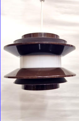 KATTOVALAISIN, CARL THORE, ruskea pelti Retro taklampa, Design: Carl Thore, 1960/70-luku,Mitat: halk. n. 25 cm,Kokonaiskorkeus n.45 cm.( Tuote nro / Item #129KV )