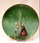 Zacharias Topelius sarjan sein�lautanen Nro 3, Koivu ja t�hti, Design: Kaarina Kaila,Saksalaista posliinia, Schumann Arzberg Tradition seit 1881,halkaisija 19 cm,0 kpl
