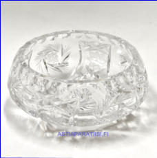 KRISTALLIA, Sokerikko ja karamelli astia hiottua kristallia, korkeus:n.6,3 cm, Halkaisia:n.10 cm,45� ( Tuote nro / Item #171KR )