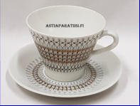 ARABIA,Kruunu kahvikuppi  Design:Raija Uosikkinen,Kupin korkeus n. 6,5 cm, halkaisija n.8 cm,Suunniteltu vuonna 1968-1975, 6 kpl,28�/kpl ( Tuote nro 140 Q )