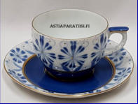 ARABIA,Sinikka kahvikuppi, sininen-kulta, Design:Olga Osol,Kupin korkeus n. 5,5 cm, halkaisija n.7,5 cm,Suunniteltu vuonna 1964-1971, 0 kpl, ( Tuote nro 148 Q )