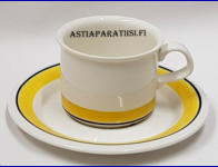 ARABIA,Faenza Keltaraita kahvikuppi,Design:Peter Winquist,Kupin korkeus n. 6,3 cm, halkaisija n. 7,8 cm, Suunniteltu vuonna 1974-1979,4 kpl, 28�/kpl ( Tuote nro 197Q )