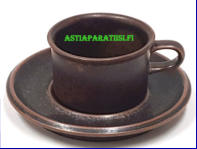 ARABIA,Ruska kahvikuppi,malli S,Design:Ulla Procop�,Kupin korkeus n. 4,5 cm, halkaisija n. 7 cm,Suunniteltu vuonna 1960-1999, 5kpl, 14�/kpl ( Tuote nro 231Q )