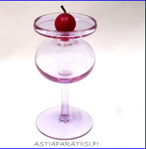 IITTALA, jalallinen kynttil�njalka vaalea lila,Design:Erkki Vesanto,Valmistettu 1960-1970-luvulta,mitat Korkeus,n.17 cm, halkaisija n. 8,9 cm, 0 kpl( Tuote nro / Item #106C )