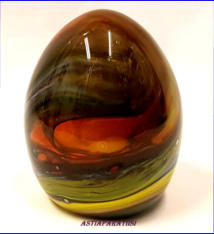 Lasipallo / paperipaino Lasimuna, taidelasiesine,Korkeus n. 10 cm, leveys n. 7,5 cm,1kpl,65�/kpl