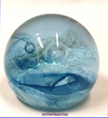Lasipallo / paperipaino Lasimuna, taidelasiesine,Korkeus n.5 cm, leveys n.5,5 cm,1kpl,35�/kpl