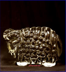 HUMPPILA, Pertti Santalahti, Villi kuningaskunta,lasi p�ssi, Harald,muottiin valettu lasi,korkeus n. 8 cm, leveys n. 12 cm.1kpl,55�/kpl