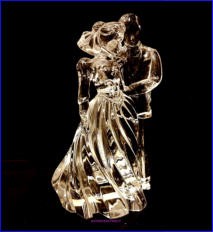 NACHTMANN BLEIKRISTALL Saksa Crystal Figurine,H��t sulhaseenne,korkeus n. 17 cm,.yht.45�/yht