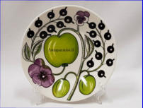 ARABIA,Paratiisi, purppura pullalautanen / leip�lautanen,Design:Birger Kaipiainen, Stockmann 150 years special limited edition,lautanen halkaisija n.16,5 cm,Suunniteltu vuonna 1969, Tuotannossa, 2012-2014 (purppura astiasto) 4 kpl,39�/ kpl ( Tuote nro 127