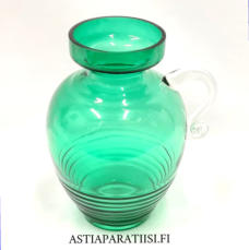 RIIHIM�EN LASI, Kleopatra  lasikannu. vihre� v�ri,Design:Tamara Aladin,Valmistettu:1970-76-luku,Korkeus n.20 cm, halkaisija n.13 cm ,1 kpl,128� /kpl ( Tuote nro / Item #161MA )