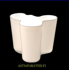 IITTALA, "Savoy" valkoinen maljakko,Design:Alvar Aalto,Korkeus n. 12cm, halkaisija n. 15 cm 1kpl,69 � /kpl ( Tuote nro / Item #286MA )