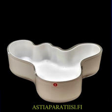 IITTALA, Aalto Valkoinen maljakko,Design:Alvar Aalto.signeeraus pohjassa,Korkeus  n.5 cm, halkaisija n. 19 cm 1kpl,124� /kpl ( Tuote nro / Item #294MA )