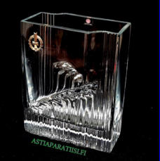 IITTALA,Sointu Lasimaljakko,Veteraani merkki,Design: Tapio Wirkkala, 1979-1992-luku,Korkeus n. 17 cm, leveys n. 14,3 cm, syvyys n. 8 cm,1kpl,85�/kpl( Tuote nro / Item #339MA)