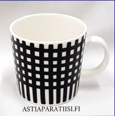 ARABIA, Ruutu musta.muki, Tuotannossa: 1990-luku - 2000-luvun alku,korkeus n.8 cm, halkaisija n.8,3 cm, 3 kpl,46�/kpl Tuote nro 152 P )