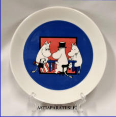 ARABIA, Muumi matala lautanen Yhdess�,Moomin Plate, Together (2011-2013),Design:Tove Slotte-Elevant, halkaisija n. 19,5 cm, 5 kpl, 42�/kpl,( Tuote nro 224M )'