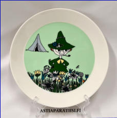 ARABIA,  Muumi matala lautanen Nuuskamuikkunen vihre� ,Moomin Plate, Snufkin Green (2015-),Design:Tove Slotte-Elevant, halkaisija n. 19,5 cm, 0 kpl,( Tuote nro 228M )'