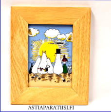 ARABIA,Muumi kehyslaatat Auringonnousu Nro 6 ,Design:Tove slotte, Camilla Moberg,Valmistettu1991-94-luku,Mitat n. 16 x 13 cm kehysmitta,1 kpl,190�/kpl,( Tuote nro 260M )