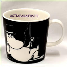 ARABIA,Muumimuki Muumipappa tuumiskelee,Moomin Mug, Moominpappa in his Thoughts (1999-2013),Design:Tove Slotte-Elevant,Korkeus n. 8 cm, halkaisija n. 8 cm, 3 kpl,44�/kpl( Tuote nro 156M )