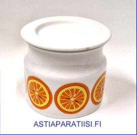 ARABIA, Hillopurkki Iso Appelsiini retro,Pomona kannella, Design: Raija Uosikkinen,Valmistusvuosi 1965-1973-luku,korkeus:n. 9 cm, Halkaisija: n.10cm,1kpl,95�( Tuote nro 104 Y )