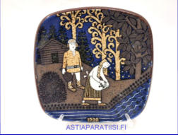 ARABIA, Vuosilautanen 1990,Design:Raija Uosikkinen,halkaisija .n. 20,5 cm X20,5 cm, 1kpl. 42�/kpl,( Tuote nro 117AM )
