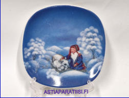 ARABIA,Sein�lautanen  Maarit, Design: Anita Rantanen-Siewers,Mitat Korkeus n. 12 cm, leveys n. 12 cm,1kpl.25�/kpl,( Tuote nro 198AM )