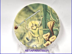 ARABIA,Sein�lautanen nro 2, Caru ja Toukka, Design:Auvo Taivalvuo,Mitat Halkaisija,n. 12 cm,1kpl.38�/kpl,( Tuote nro 227AM )