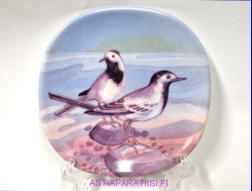ARABIA, V�st�r�kki Sein�lautanen,Design:Toivo G. Utriainen,90-luku, Mitat Korkeus n. 12 cm, leveys n. 12 cm,0kpl. Tuote nro 265AM )