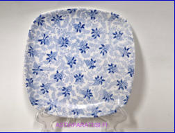 ARABIA,  Sein�lautanen,sign. LL,Mitat Korkeus n. 12 cm, leveys n. 12 cm,1kpl.30�/kpl,( Tuote nro 289AM )