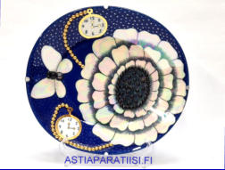ARABIA,Florence vati-taidelautanen,Design:Birger Kaipiainen,Ovaali lautanen, jossa sinisell� pohjalla maalattu kukka,perhonen ja taskukello,Pro Arte 1980-luku,Mitat Halkaisija,n. 25 cm,1kpl.850�/kpl,( Tuote nro 298AM )