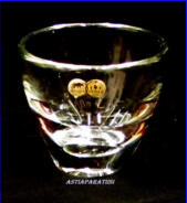 IITTALA/KARHULA, L�yt� taidelasi maljakko, Design: Tapio Wirkkala,1950-luvulta,korkeus n.5,5 cm, leveys n. 6,5 cm ,1kpl,80�