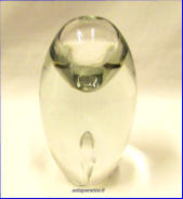IITTALA, "Kyynelpisara 3575"taidemaljakko,Design:Timo Sarpaneva, signeerattu,1954-60 -luvulta,korkeus n. 15 cm, leveys n.8,5 cm, 1kpl,700�/kpl